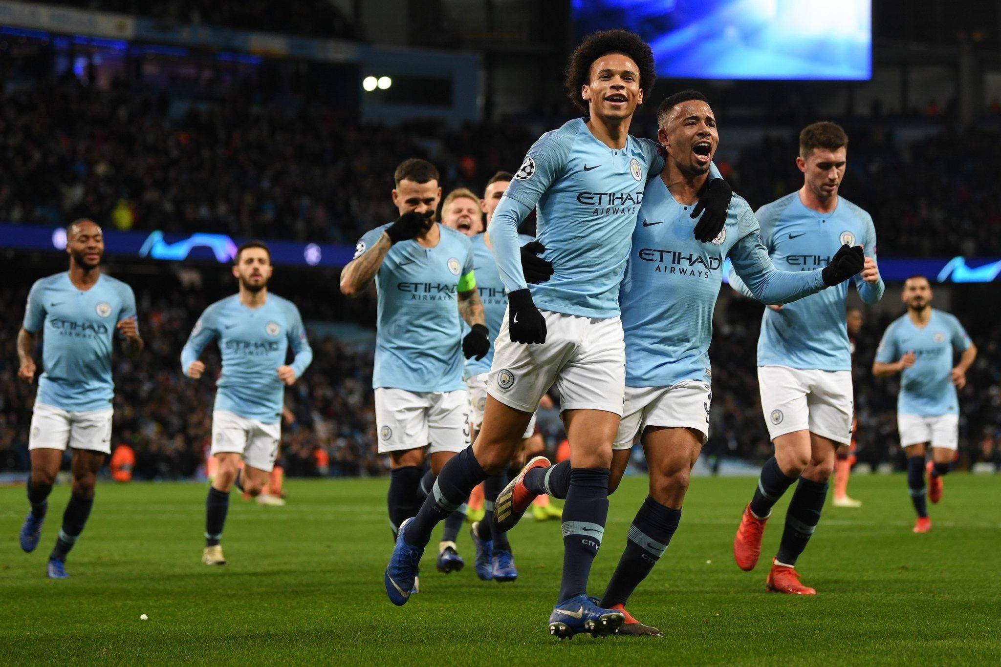 法国队在开 法国队在开